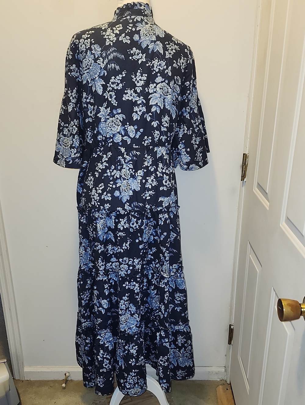 Tuckernuck Twilight Garden Jenna Floral Dress Size Medium Linen Cotton - Picture 6 of 14
